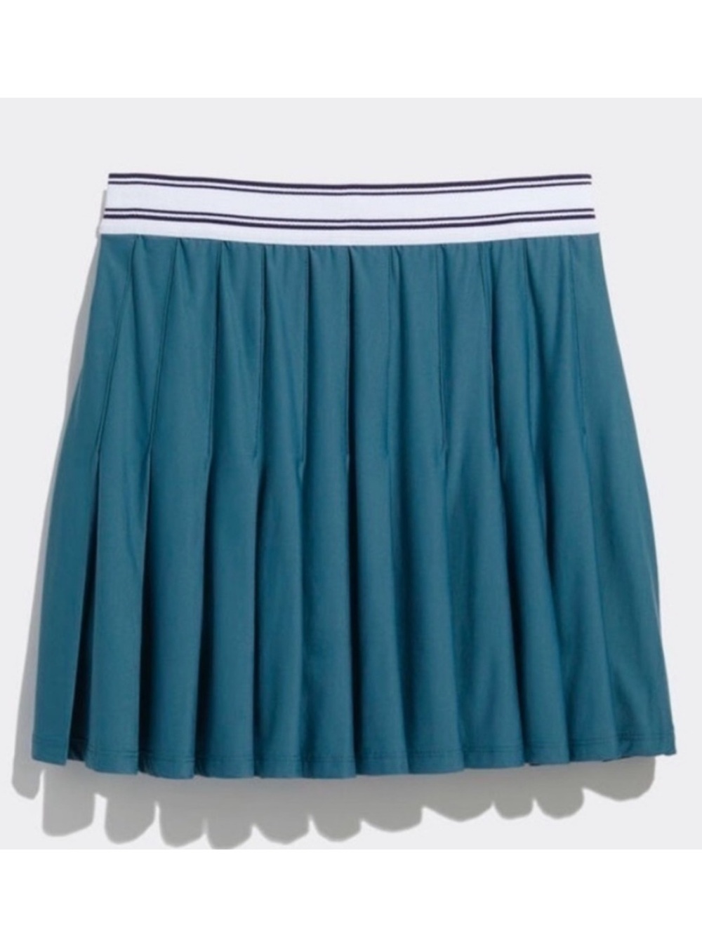 NWOT Vineyard Vines Performance Pleated 15“ Skort